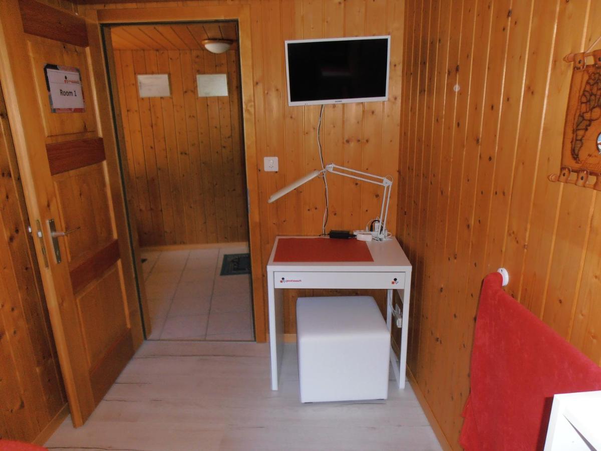 Postman8 - Bed And Breakfast Stalden ภายนอก รูปภาพ
