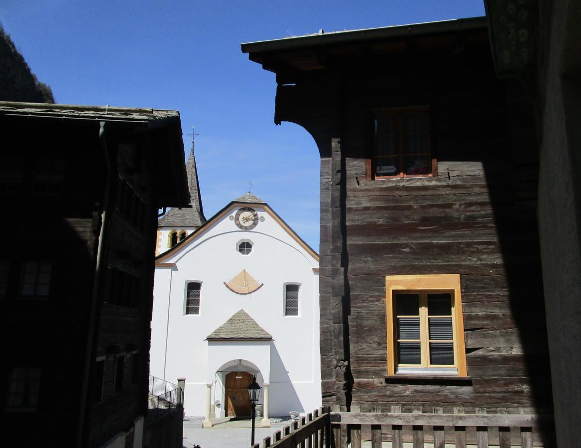 Postman8 - Bed And Breakfast Stalden ภายนอก รูปภาพ